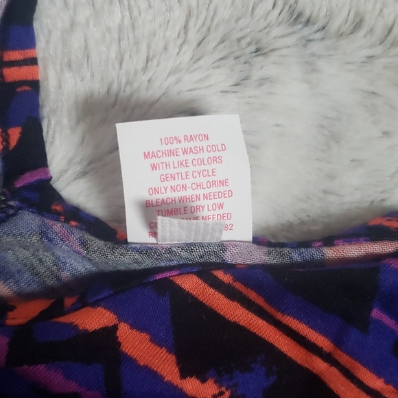 Printed Swimsuit Cover - Picture 6 of 6